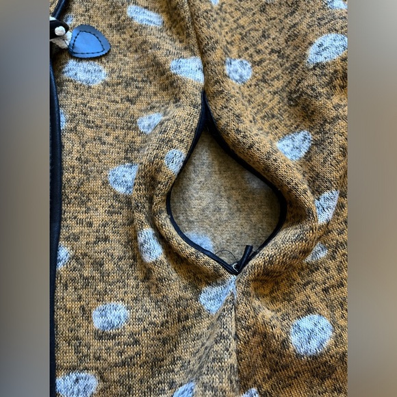 Vintage style Kids Fleece Poncho Cape - Picture 3 of 14